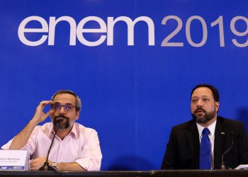 O Ministro da Educação, Abraham Weintraub, e o  presidente do Inep. Alexandre Lopes falam sobre primeiro dia de provas do ENEM