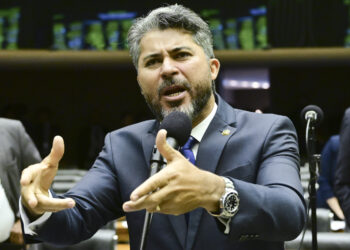 Plenário da Câmara dos Deputados durante sessão conjunta do Congresso Nacional destinada à deliberação dos Vetos nºs 5 e 29 de 2025 e 31 de 2024; dos Projetos de Lei do Congresso Nacional n°s 14 e 31 de 2025; e à eleição do Conselho de Comunicação Social.

Em pronunciamento, à bancada, senador Marcos Rogério (PL-RO).

Foto: Geraldo Magela/Agência Senado